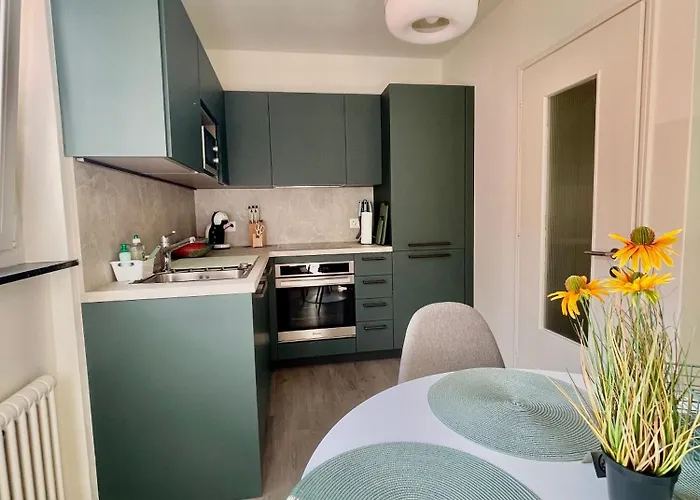 Relax Glicine Локарно